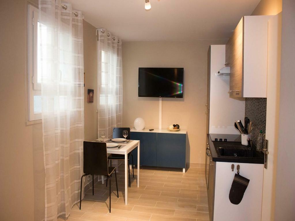 Lägenhet Studio på 20 m² i Fontainebleau med 1 badrum  Exteriör bild